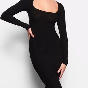 SKIMS Soft Lounge Long Sleeve Dress in Black